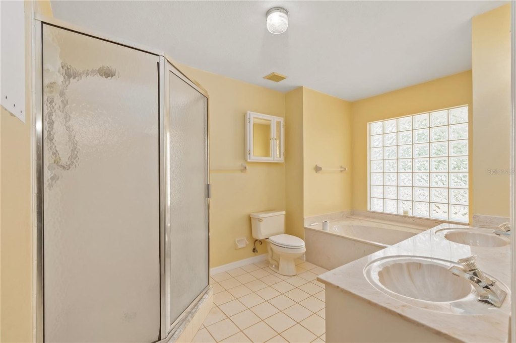 WILLISTON, Florida, 32696, United States, 3 Bedrooms Bedrooms, ,2 BathroomsBathrooms,Residential,Forsale,1994119