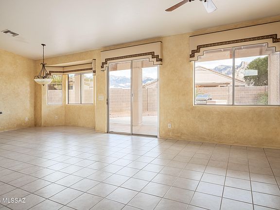 Tucson, Arizona, 85737, United States, 4 Bedrooms Bedrooms, ,2 BathroomsBathrooms,Residential,Forsale,1963512