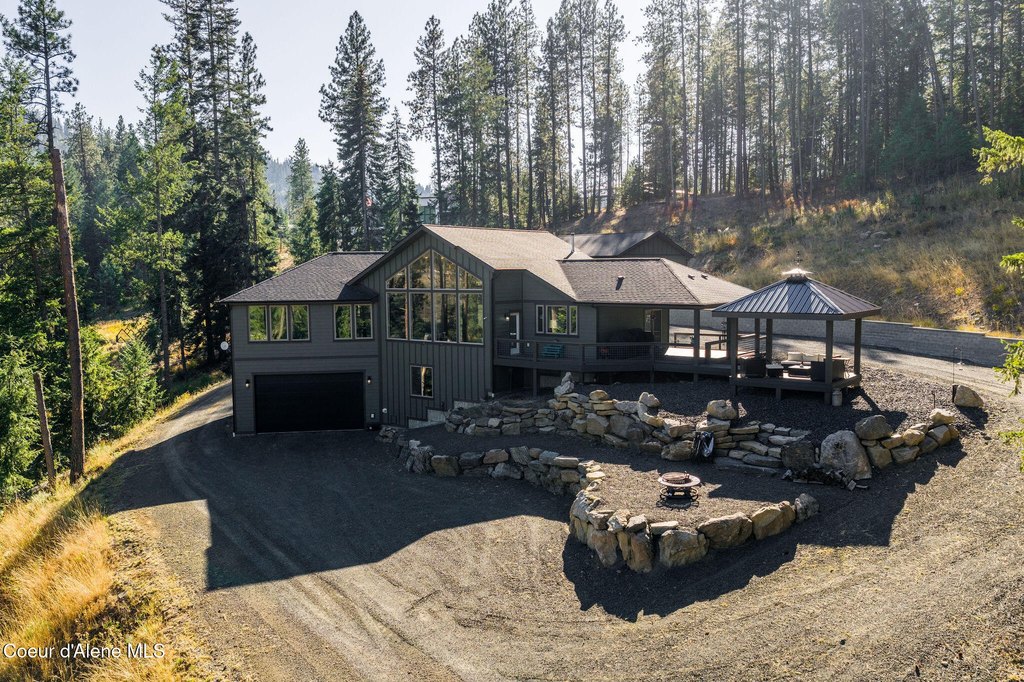 Coeur d'Alene, Idaho, 83814, United States, 4 Bedrooms Bedrooms, ,3 BathroomsBathrooms,Residential,Forsale,1984580