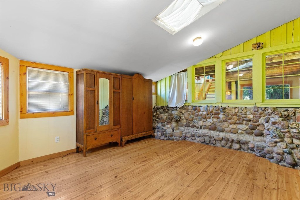 Bozeman, Montana, 59715, United States, 2 Bedrooms Bedrooms, ,1 BathroomBathrooms,Residential,Forsale,1986970