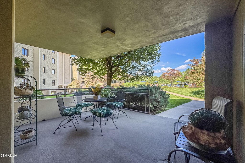 Gatlinburg, Tennessee, 37738, United States, 3 Bedrooms Bedrooms, ,2.5 BathroomsBathrooms,Residential,Forsale,1973591