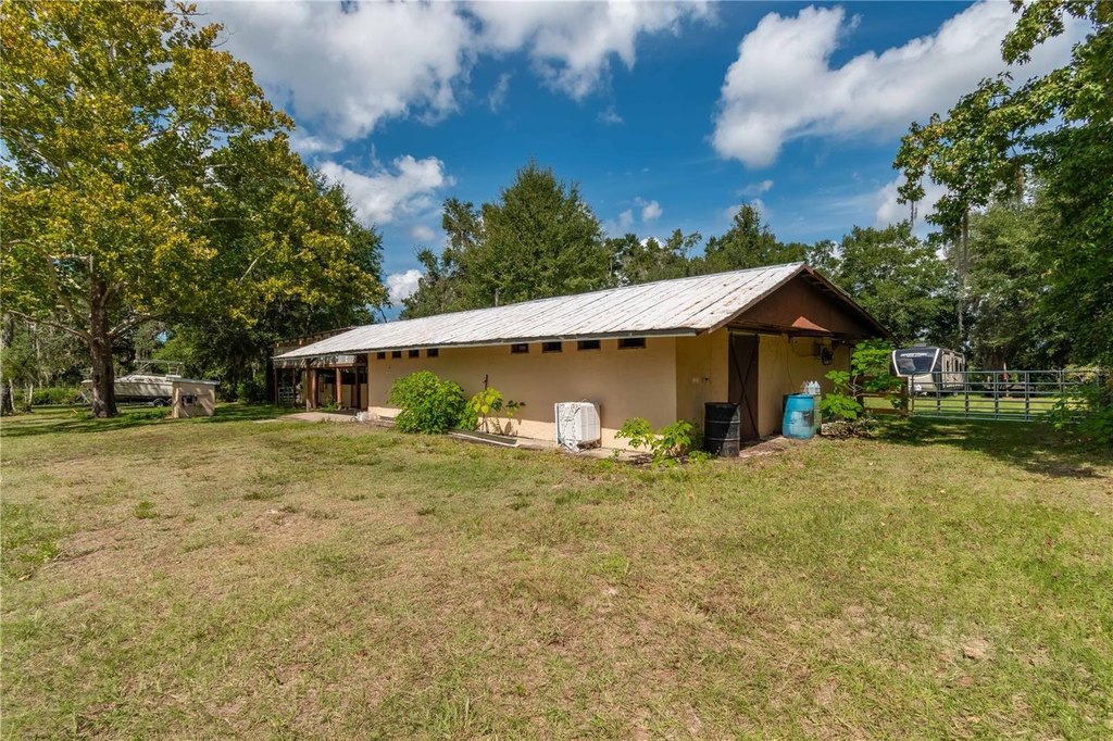 WILLISTON, Florida, 32696, United States, 3 Bedrooms Bedrooms, ,2 BathroomsBathrooms,Residential,Forsale,1994119