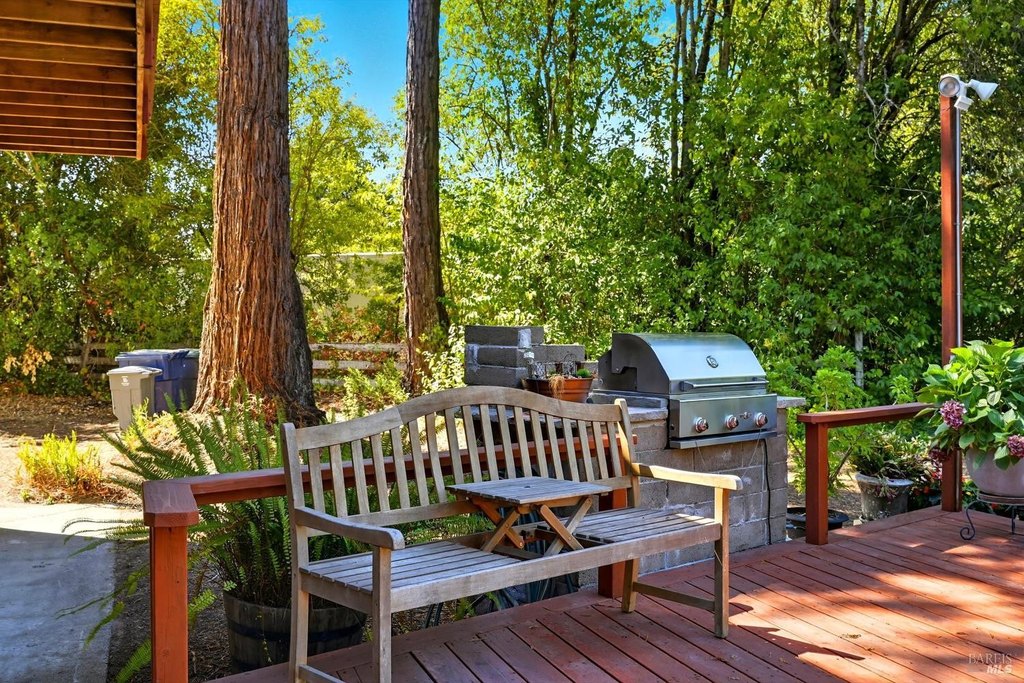 Santa Rosa, California, 95401, United States, 4 Bedrooms Bedrooms, ,2 BathroomsBathrooms,Residential,Forsale,1985937