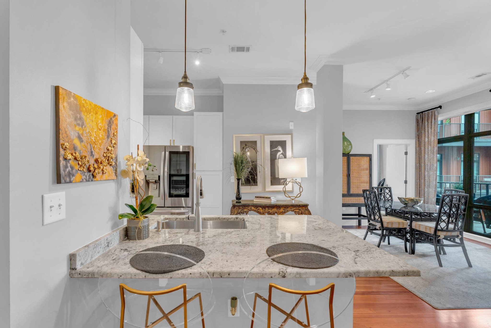 Chattanooga, Tennessee, 37403, United States, 2 Bedrooms Bedrooms, ,2.5 BathroomsBathrooms,Residential,Forsale,1963576