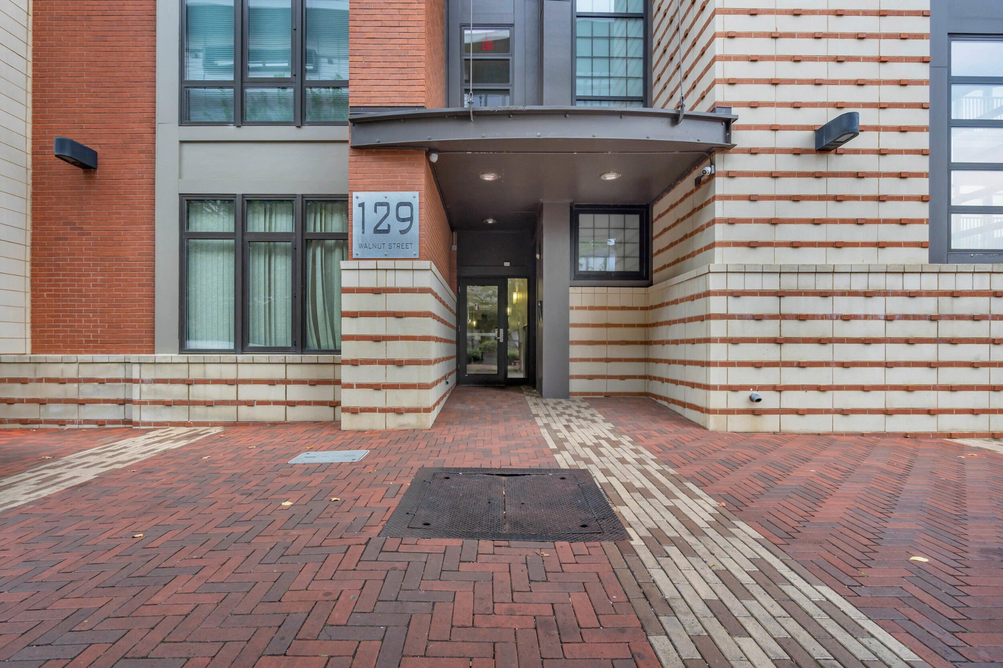 Chattanooga, Tennessee, 37403, United States, 2 Bedrooms Bedrooms, ,2.5 BathroomsBathrooms,Residential,Forsale,1963576