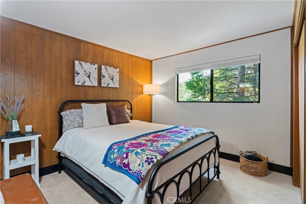 Lake Arrowhead, California, 92352, United States, 4 Bedrooms Bedrooms, ,3.5 BathroomsBathrooms,Residential,Forsale,1971041