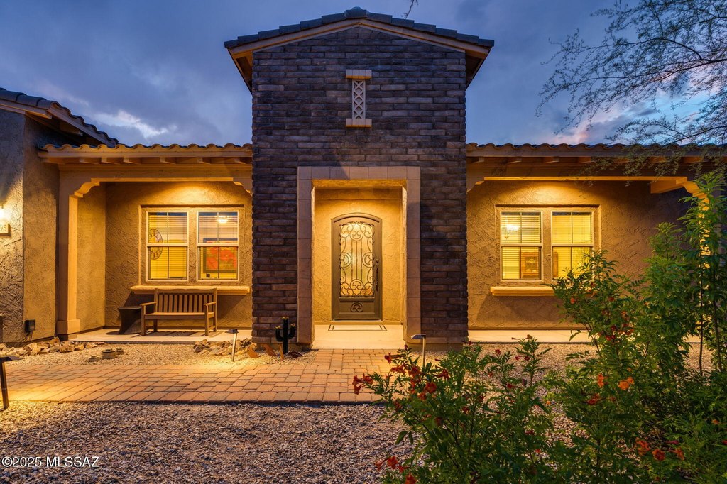 Oro Valley, Arizona, 85737, United States, 3 Bedrooms Bedrooms, ,3.5 BathroomsBathrooms,Residential,Forsale,1963521