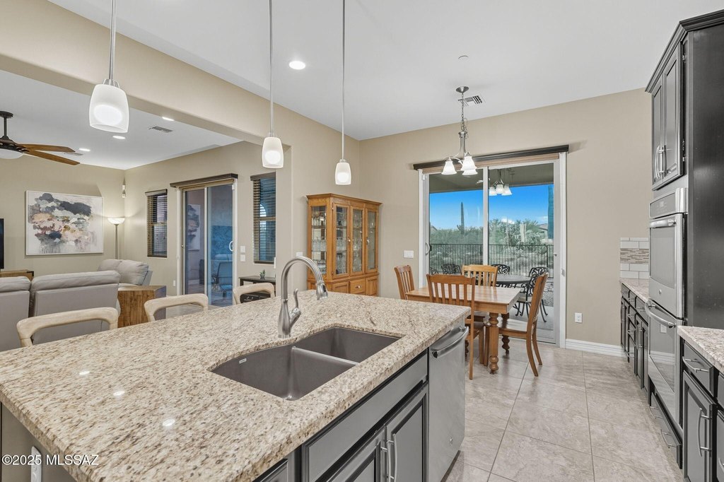 Oro Valley, Arizona, 85737, United States, 3 Bedrooms Bedrooms, ,3.5 BathroomsBathrooms,Residential,Forsale,1963521