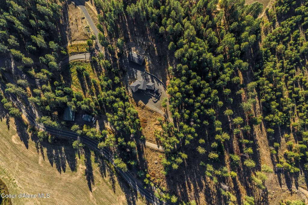 Coeur d'Alene, Idaho, 83814, United States, 4 Bedrooms Bedrooms, ,3 BathroomsBathrooms,Residential,Forsale,1984580