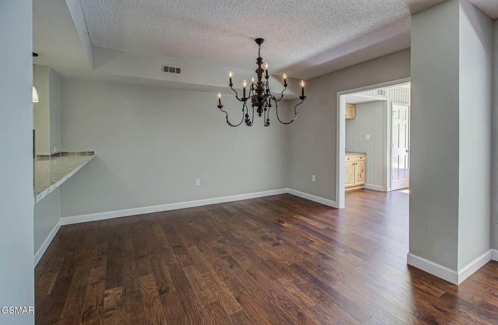 Gatlinburg, Tennessee, 37738, United States, 3 Bedrooms Bedrooms, ,2.5 BathroomsBathrooms,Residential,Forsale,1973591