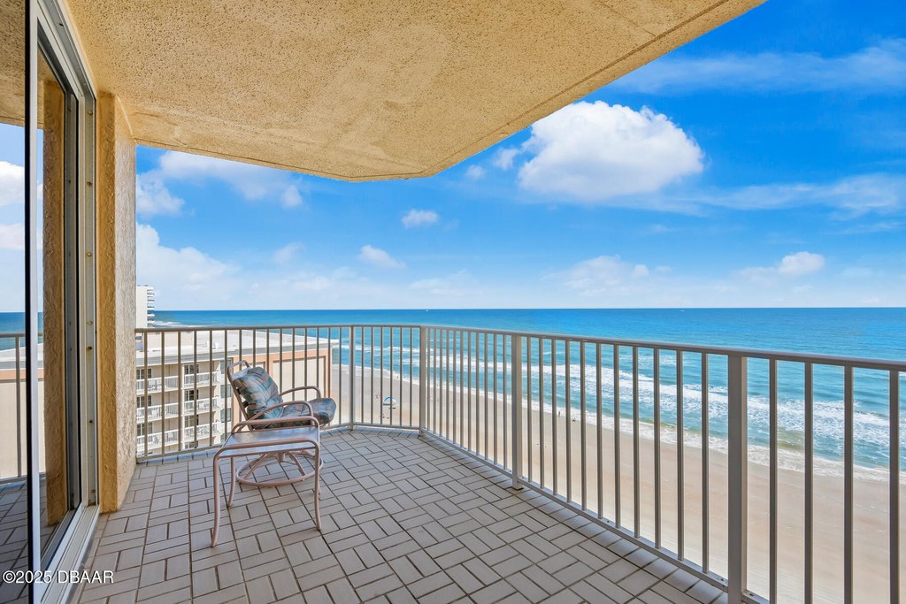 Daytona Beach Shores, Florida, 32118, United States, 3 Bedrooms Bedrooms, ,3 BathroomsBathrooms,Residential,Forsale,1990164