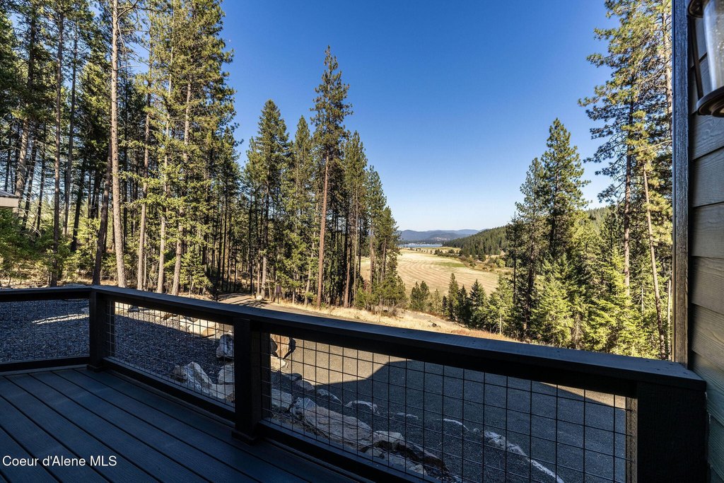 Coeur d'Alene, Idaho, 83814, United States, 4 Bedrooms Bedrooms, ,3 BathroomsBathrooms,Residential,Forsale,1984580