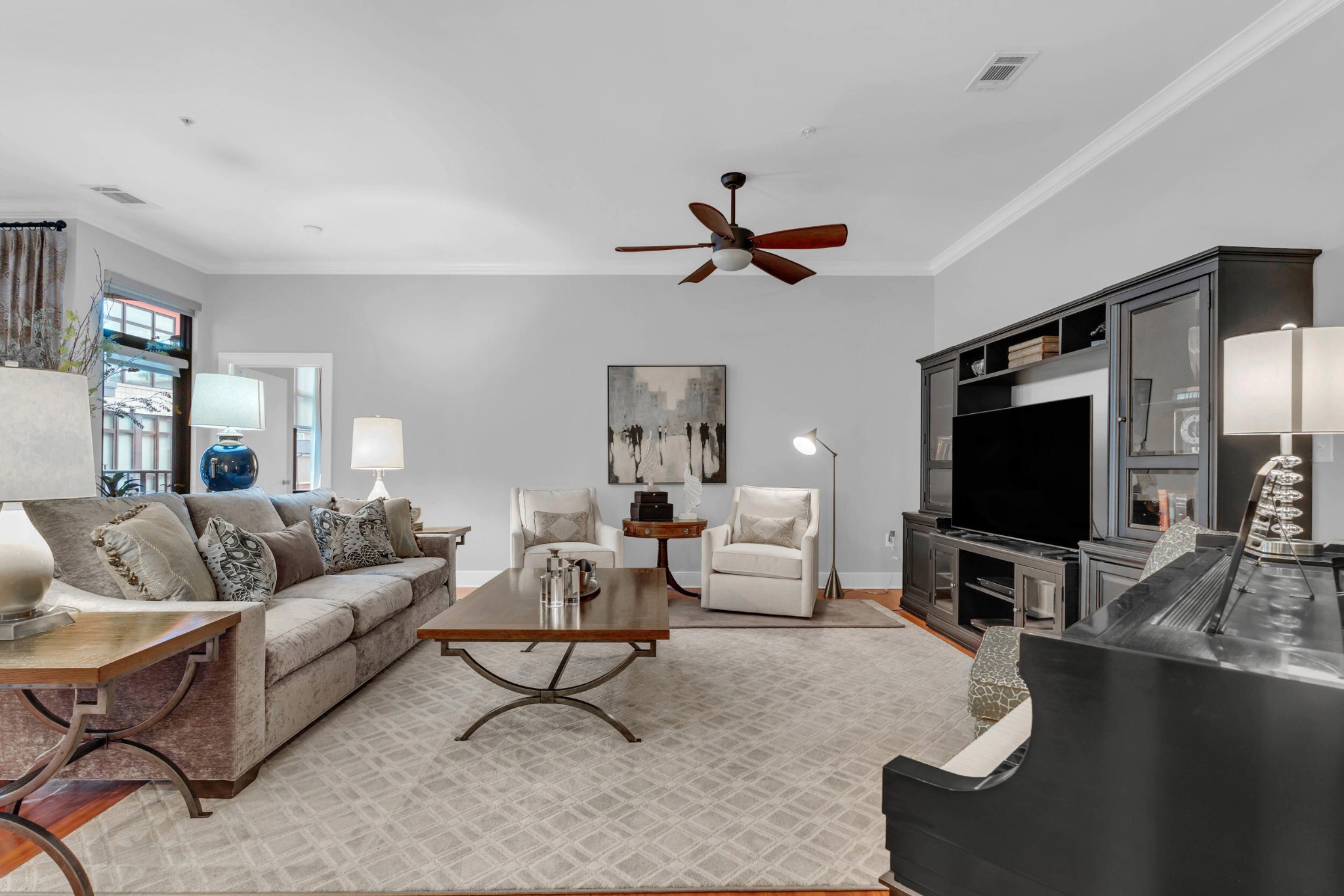 Chattanooga, Tennessee, 37403, United States, 2 Bedrooms Bedrooms, ,2.5 BathroomsBathrooms,Residential,Forsale,1963576