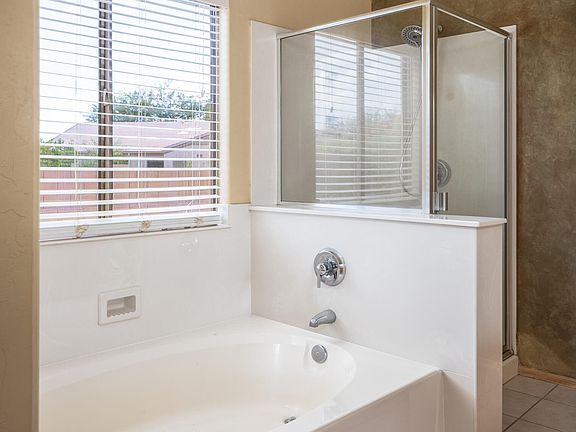 Tucson, Arizona, 85737, United States, 4 Bedrooms Bedrooms, ,2 BathroomsBathrooms,Residential,Forsale,1963512