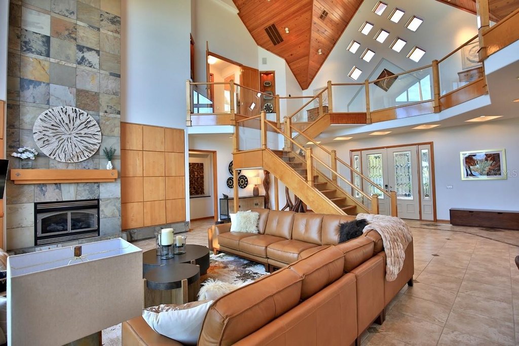 SUMMERFIELD, Florida, 34491, United States, 6 Bedrooms Bedrooms, ,5.5 BathroomsBathrooms,Residential,Forsale,1969790