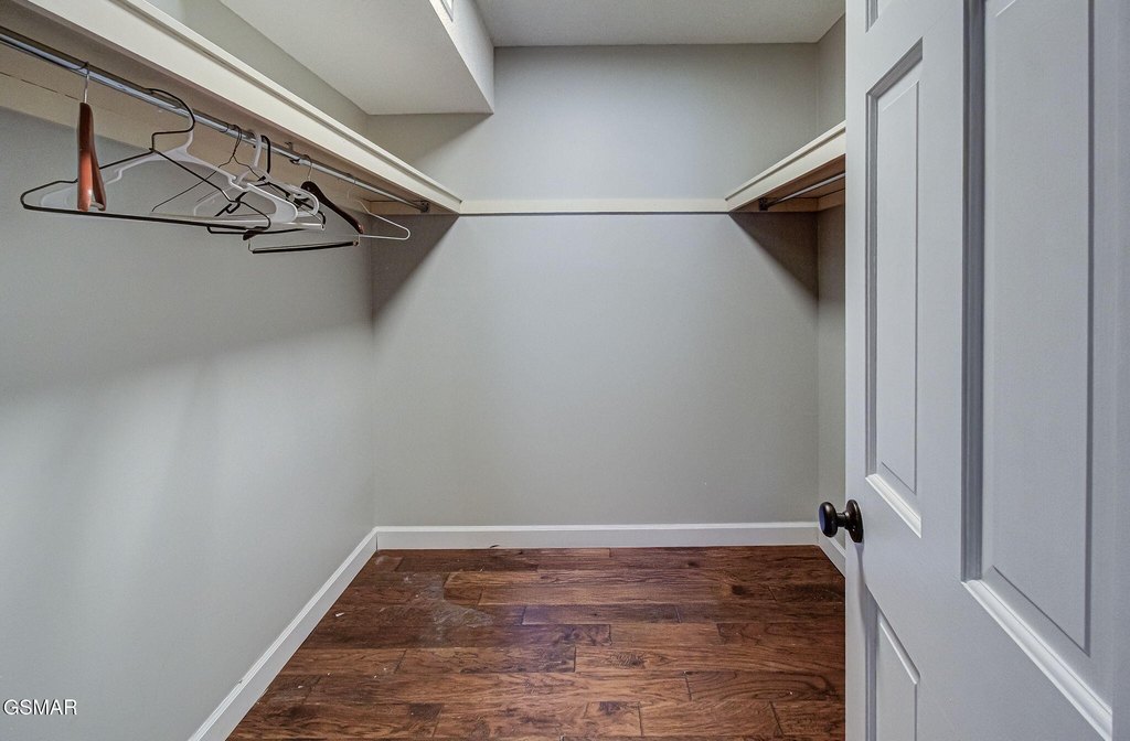 Gatlinburg, Tennessee, 37738, United States, 3 Bedrooms Bedrooms, ,2.5 BathroomsBathrooms,Residential,Forsale,1973591