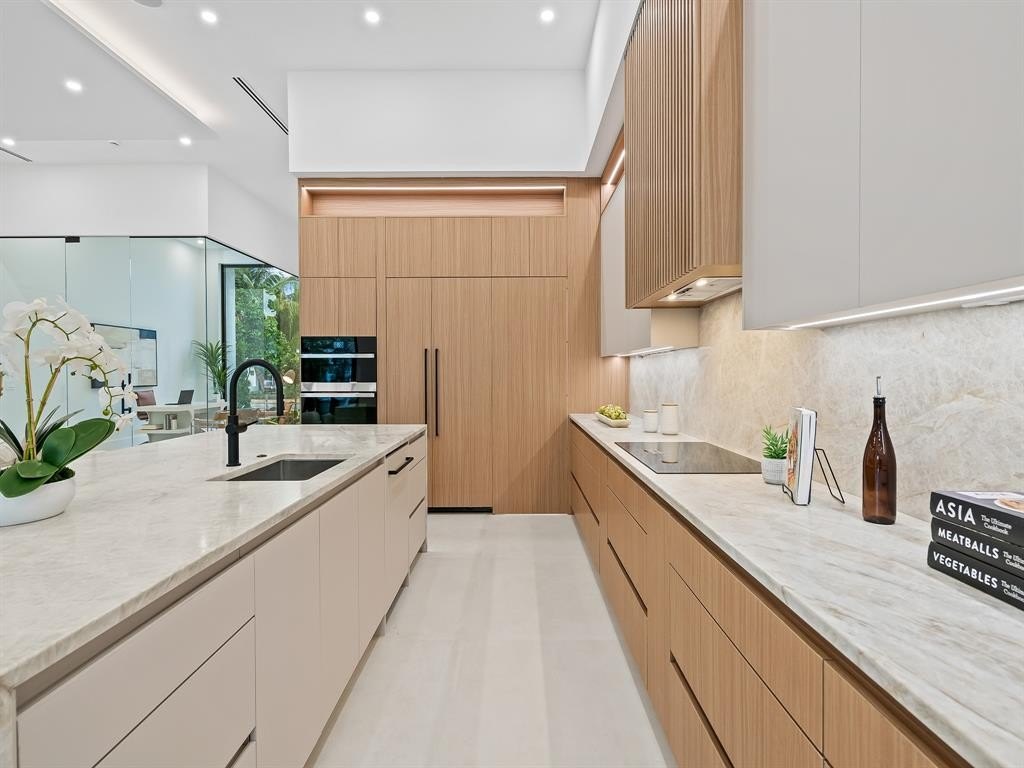 Fort Lauderdale, Florida, 33305, United States, 4 Bedrooms Bedrooms, ,3.5 BathroomsBathrooms,Residential,Forsale,1968234