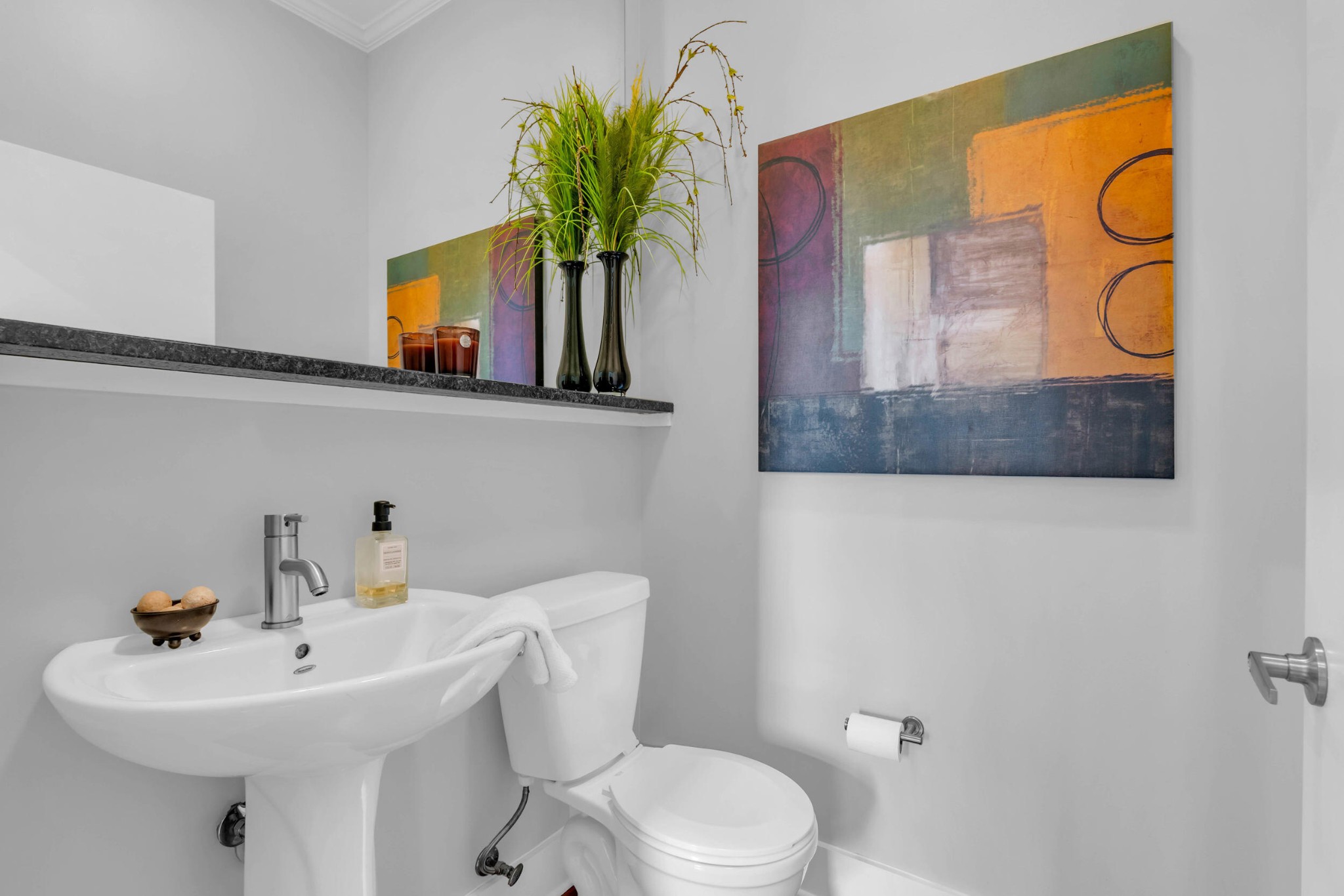 Chattanooga, Tennessee, 37403, United States, 2 Bedrooms Bedrooms, ,2.5 BathroomsBathrooms,Residential,Forsale,1963576