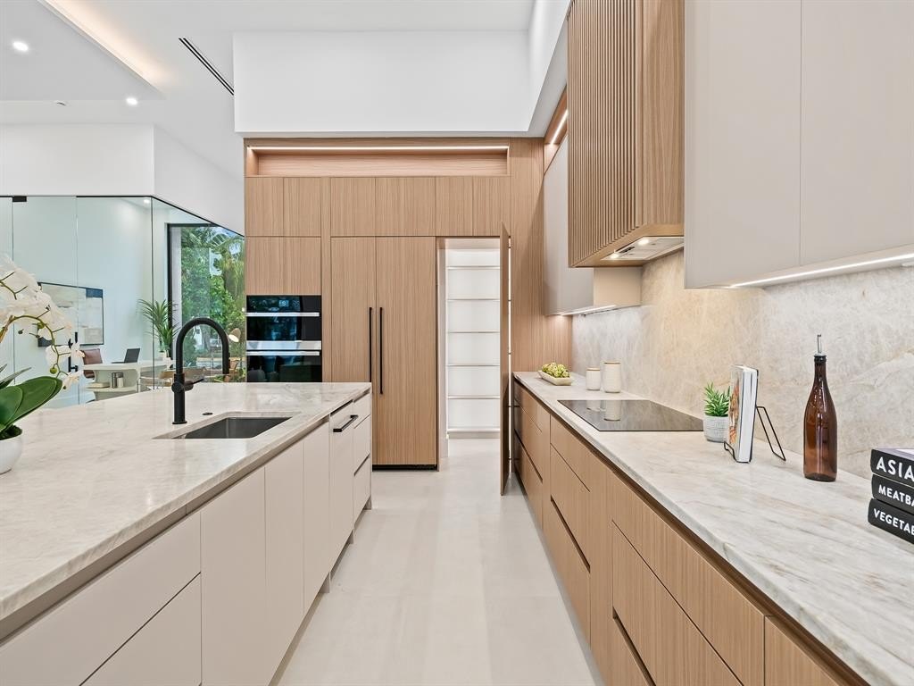 Fort Lauderdale, Florida, 33305, United States, 4 Bedrooms Bedrooms, ,3.5 BathroomsBathrooms,Residential,Forsale,1968234