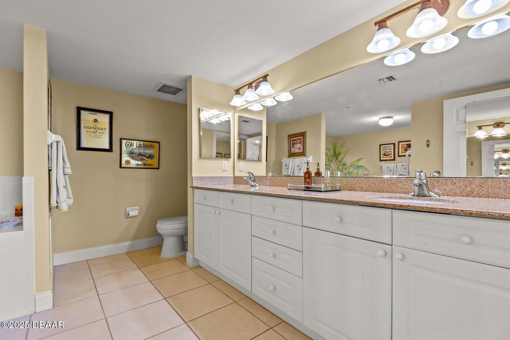 Daytona Beach Shores, Florida, 32118, United States, 3 Bedrooms Bedrooms, ,3 BathroomsBathrooms,Residential,Forsale,1990164