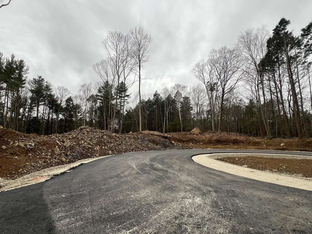 Kittery, Maine, 03905, United States, 3 Bedrooms Bedrooms, ,2.5 BathroomsBathrooms,Residential,Forsale,2002409