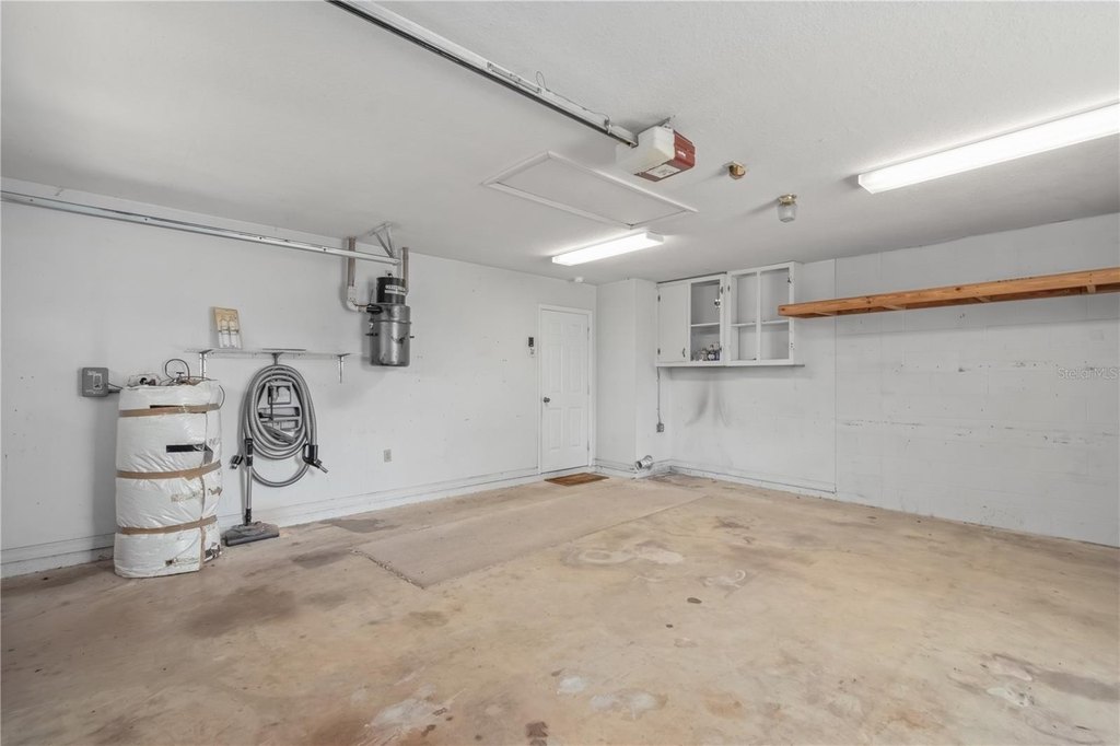 WILLISTON, Florida, 32696, United States, 3 Bedrooms Bedrooms, ,2 BathroomsBathrooms,Residential,Forsale,1994119