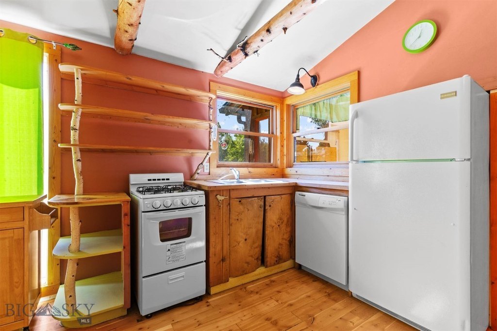 Bozeman, Montana, 59715, United States, 2 Bedrooms Bedrooms, ,1 BathroomBathrooms,Residential,Forsale,1986970