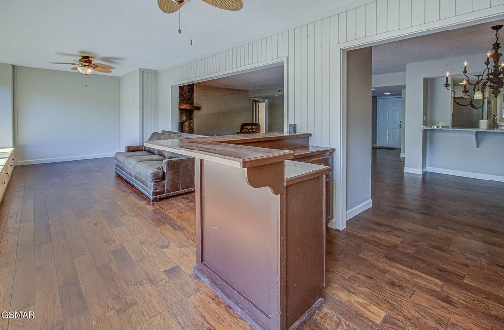 Gatlinburg, Tennessee, 37738, United States, 3 Bedrooms Bedrooms, ,2.5 BathroomsBathrooms,Residential,Forsale,1973591