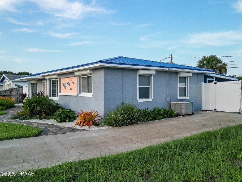New Smyrna Beach, Florida, 32169, United States, 3 Bedrooms Bedrooms, ,2 BathroomsBathrooms,Residential,Forsale,1964582