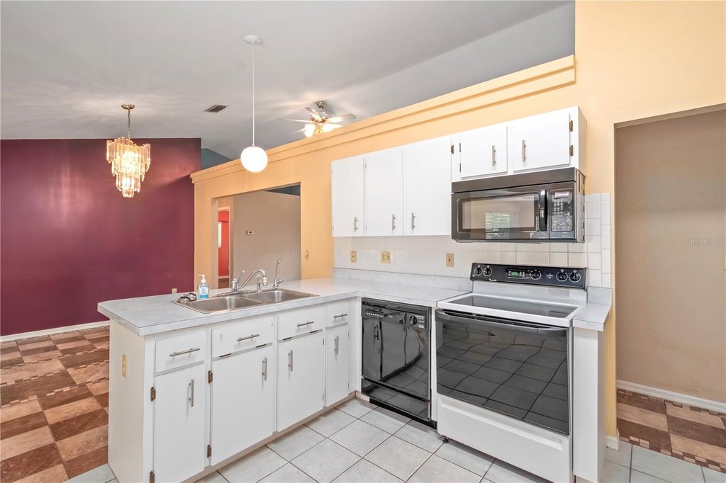 WILLISTON, Florida, 32696, United States, 3 Bedrooms Bedrooms, ,2 BathroomsBathrooms,Residential,Forsale,1994119