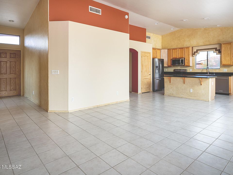 Tucson, Arizona, 85737, United States, 4 Bedrooms Bedrooms, ,2 BathroomsBathrooms,Residential,Forsale,1963512