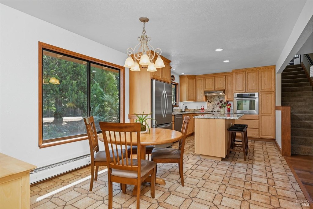 Santa Rosa, California, 95401, United States, 4 Bedrooms Bedrooms, ,2 BathroomsBathrooms,Residential,Forsale,1985937