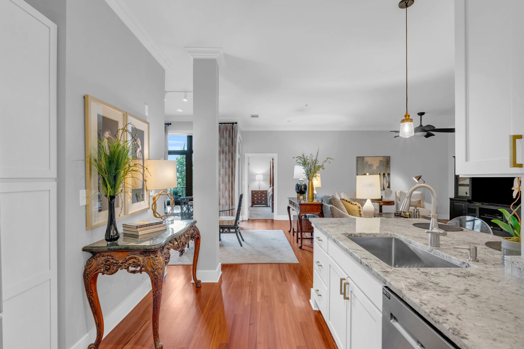 Chattanooga, Tennessee, 37403, United States, 2 Bedrooms Bedrooms, ,2.5 BathroomsBathrooms,Residential,Forsale,1963576