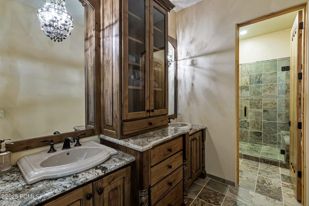 Hideout, Utah, 84036, United States, 5 Bedrooms Bedrooms, ,5.5 BathroomsBathrooms,Residential,Forsale,1994176