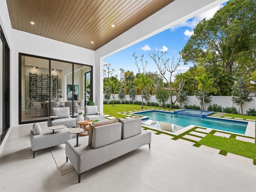 Fort Lauderdale, Florida, 33305, United States, 4 Bedrooms Bedrooms, ,3.5 BathroomsBathrooms,Residential,Forsale,1968234