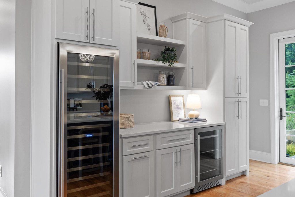 Chattanooga, Tennessee, 37405, United States, 4 Bedrooms Bedrooms, ,5.5 BathroomsBathrooms,Residential,Forsale,1894346