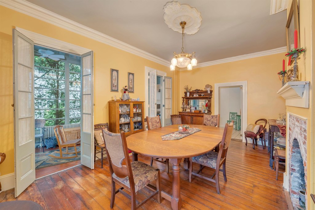 Cape May, New Jersey, 08204, United States, 9 Bedrooms Bedrooms, ,5 BathroomsBathrooms,Residential,Forsale,1967242