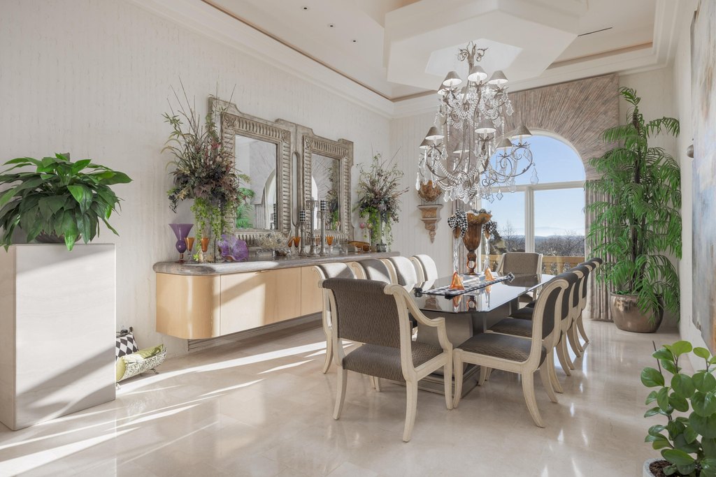 Ooltewah, Tennessee, 37363, United States, 7 Bedrooms Bedrooms, ,8.5 BathroomsBathrooms,Residential,Forsale,2004029