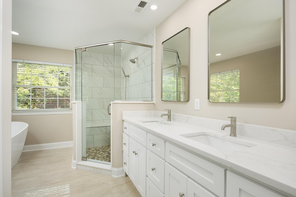 Ringgold, Georgia, 30736, United States, 4 Bedrooms Bedrooms, ,3.5 BathroomsBathrooms,Residential,Forsale,2004679