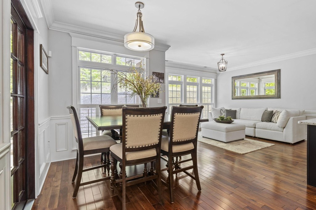 Chattanooga, Tennessee, 37419, United States, 4 Bedrooms Bedrooms, ,2.5 BathroomsBathrooms,Residential,Forsale,2004030