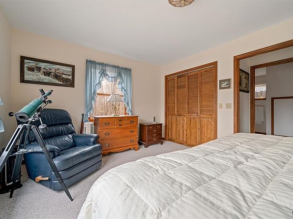 Old Forge, New York, 13420, United States, 4 Bedrooms Bedrooms, ,2 BathroomsBathrooms,Residential,Forsale,1953162
