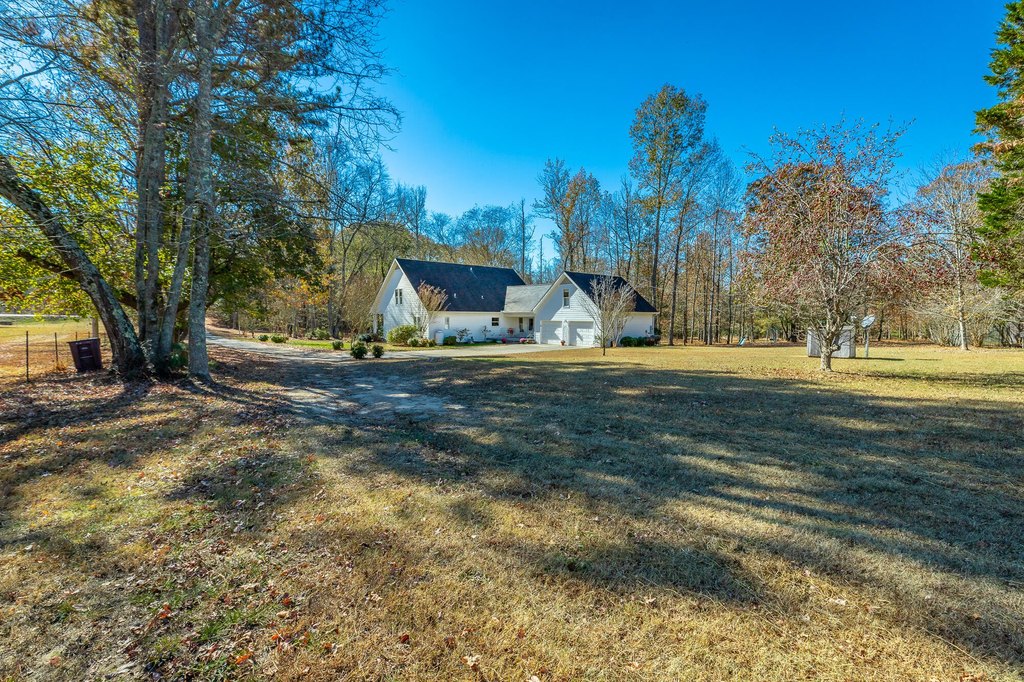 McDonald, Tennessee, 37353, United States, 3 Bedrooms Bedrooms, ,2.5 BathroomsBathrooms,Residential,Forsale,2009596