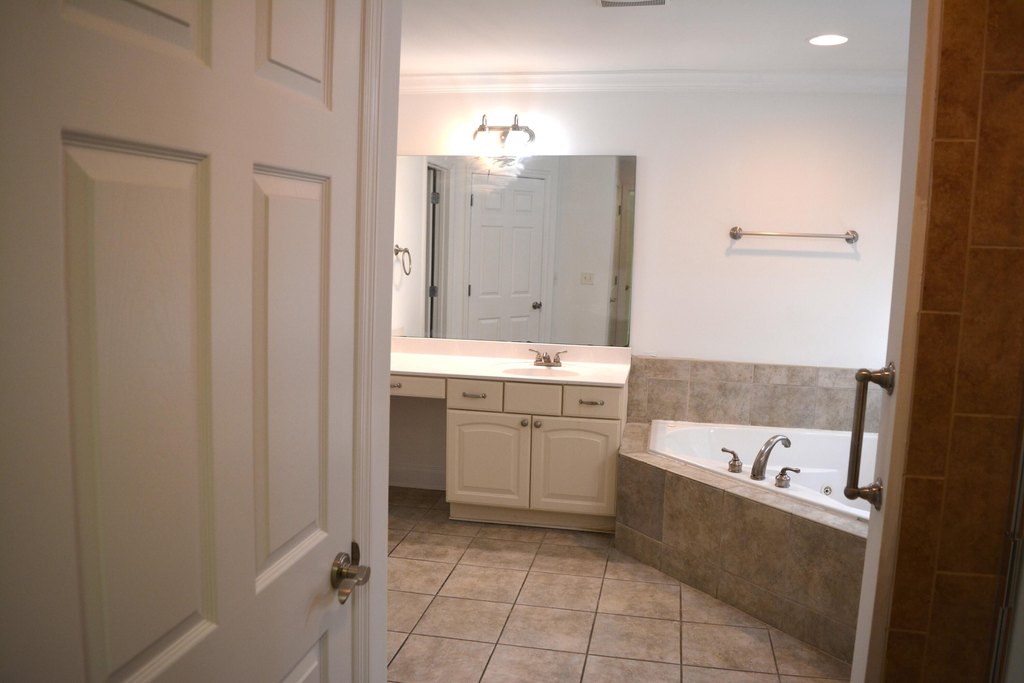 Apison, Tennessee, 37302, United States, 5 Bedrooms Bedrooms, ,4 BathroomsBathrooms,Residential,Forsale,1995301