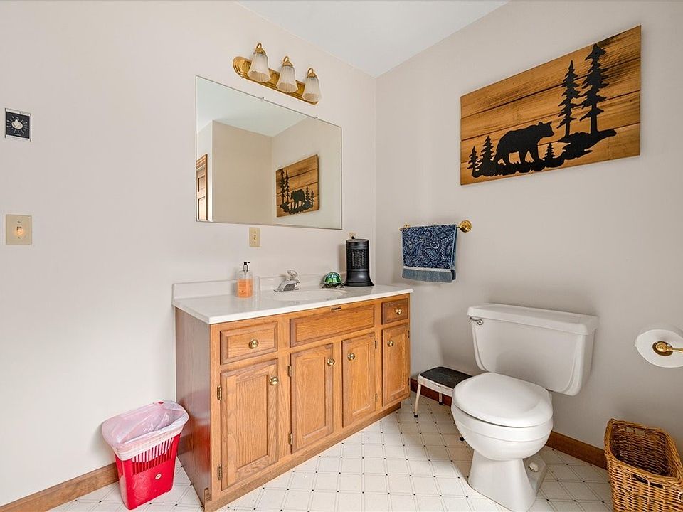 Old Forge, New York, 13420, United States, 4 Bedrooms Bedrooms, ,2 BathroomsBathrooms,Residential,Forsale,1953162