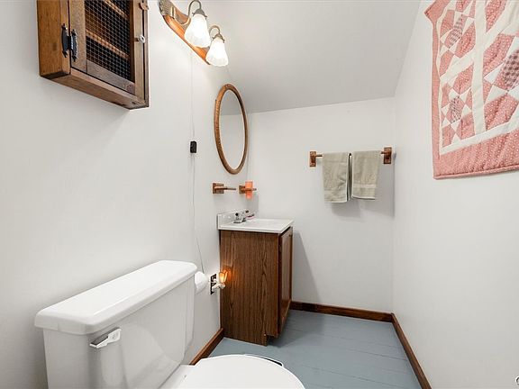Old Forge, New York, 13420, United States, 3 Bedrooms Bedrooms, ,3 BathroomsBathrooms,Residential,Forsale,1953161