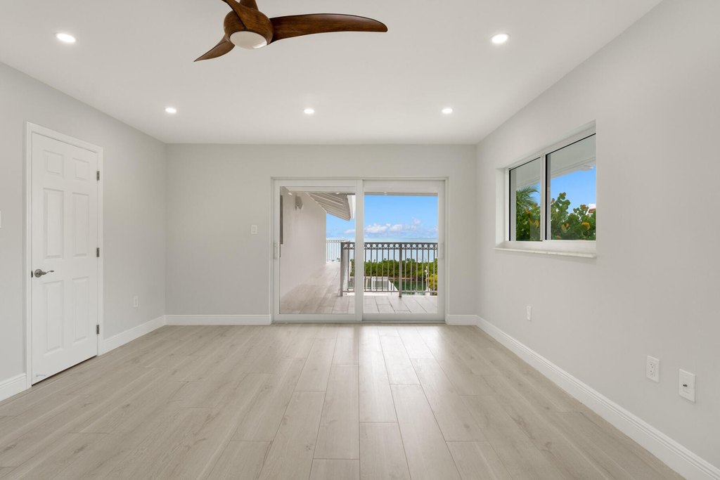 Duck Key, Florida, 33050, United States, 7 Bedrooms Bedrooms, ,6 BathroomsBathrooms,Residential,Forsale,2011103