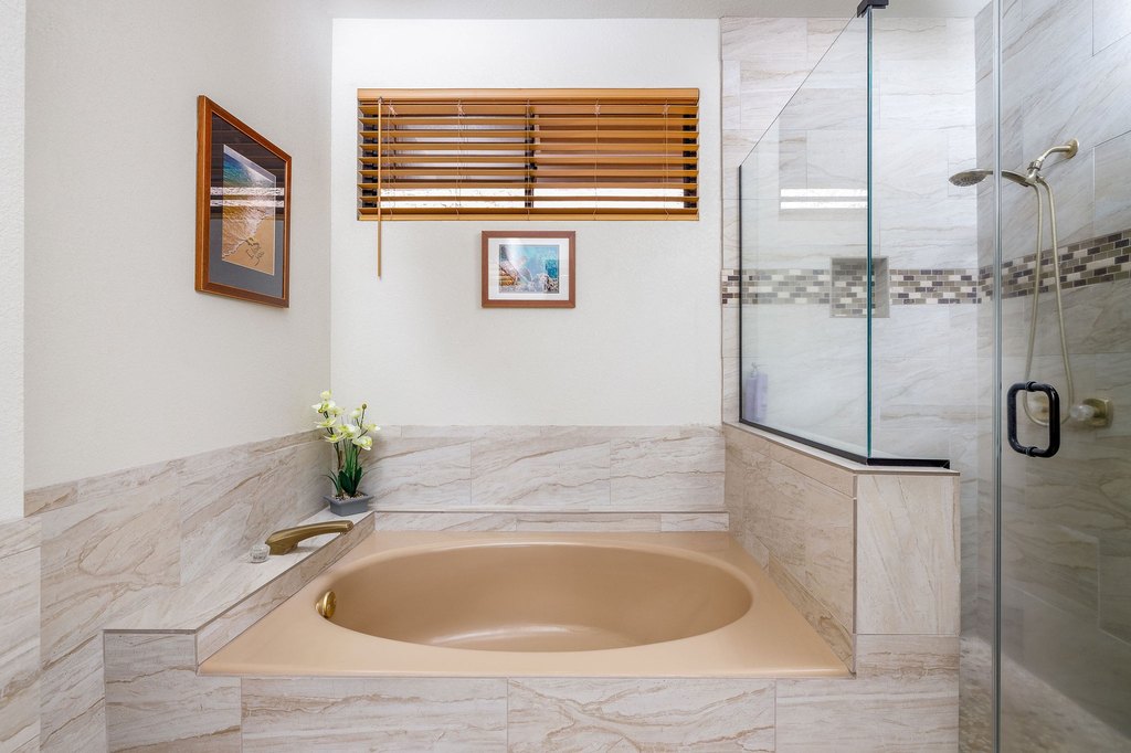 Waikoloa, Hawaii, 96738, United States, 2 Bedrooms Bedrooms, ,2 BathroomsBathrooms,Residential,Forsale,1989837