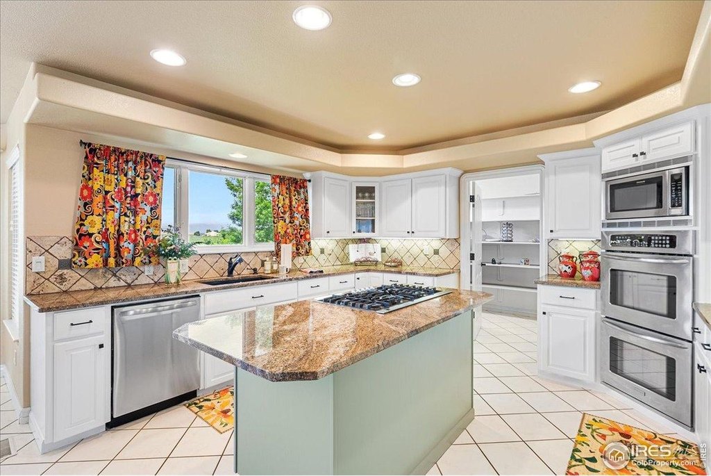 Loveland, Colorado, 80538, United States, 7 Bedrooms Bedrooms, ,4.5 BathroomsBathrooms,Residential,Forsale,1967223