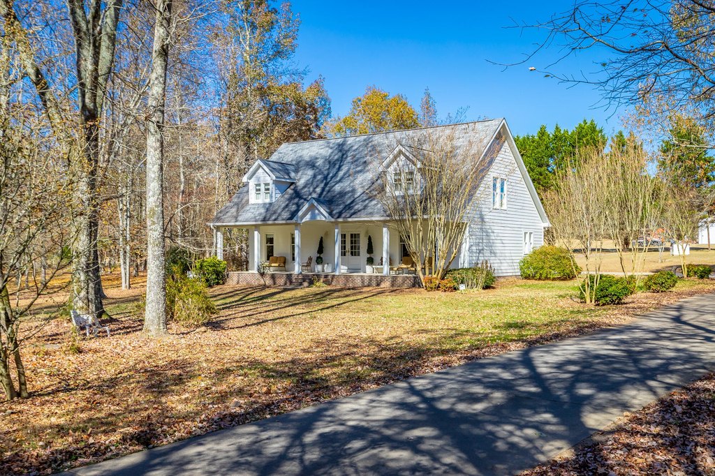 McDonald, Tennessee, 37353, United States, 3 Bedrooms Bedrooms, ,2.5 BathroomsBathrooms,Residential,Forsale,2009596