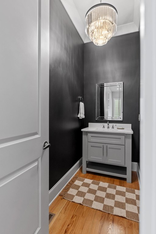 Chattanooga, Tennessee, 37405, United States, 4 Bedrooms Bedrooms, ,5.5 BathroomsBathrooms,Residential,Forsale,1894346